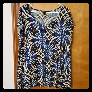 Short Sleeved, Blue & White Zebra Top